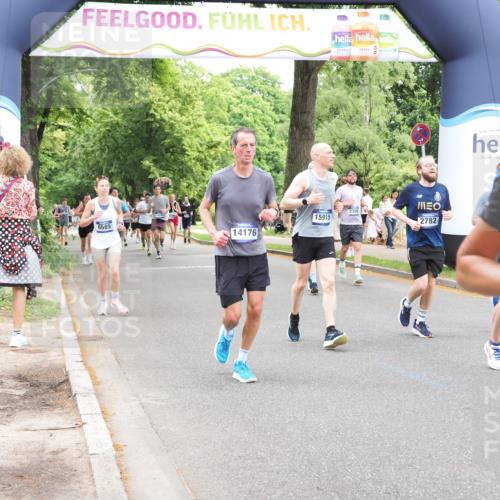 29.06.2025 - hella hamburg halbmarathon MichiJ http://msf.ph/oto/8248282 29.06.2025 10:51:27 Zwischen KM18-KM19 1194, 1702, 1992, 2298, 2782, 2979, 4542, 6585, 6907, 6908, 7081, 8520, 8561, 8810, 9526, 10962, 14176, 15915, 18707, 19162 meine-sportfotos.de
