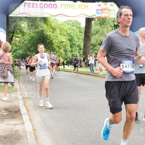 29.06.2025 - hella hamburg halbmarathon MichiJ http://msf.ph/oto/8248419 29.06.2025 10:51:28 Zwischen KM18-KM19 1194, 1702, 1992, 2298, 2782, 2979, 4542, 5396, 6585, 6907, 6908, 7081, 8520, 8561, 8810, 9526, 14176, 15915, 18707, 19162 meine-sportfotos.de