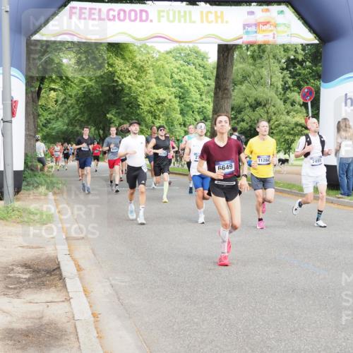 29.06.2025 - hella hamburg halbmarathon MichiJ http://msf.ph/oto/8248486 29.06.2025 10:28:40 Zwischen KM18-KM19 1358, 2573, 2714, 2972, 4565, 4888, 5752, 5803, 6649, 7495, 8370, 11284, 11714, 14077, 15015, 15421, 15689, 18013, 18979 meine-sportfotos.de