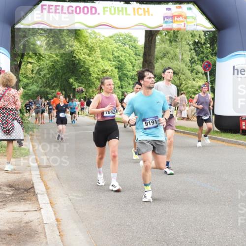 29.06.2025 - hella hamburg halbmarathon MichiJ http://msf.ph/oto/8248731 29.06.2025 10:51:32 Zwischen KM18-KM19 1863, 2298, 2782, 5396, 6585, 6907, 6908, 7042, 9191, 9526, 14176, 14465, 15915, 18440, 18707, 19162 meine-sportfotos.de