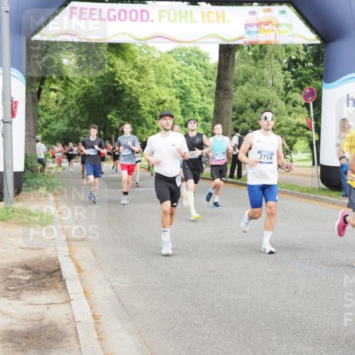 29.06.2025 - hella hamburg halbmarathon MichiJ http://msf.ph/oto/8248735 29.06.2025 10:28:41 Zwischen KM18-KM19 1358, 2573, 2714, 2972, 4565, 4888, 5752, 5803, 6649, 7495, 8370, 11284, 11714, 15015, 15421, 18013, 18614, 18979 meine-sportfotos.de