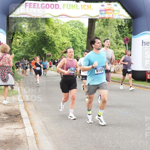29.06.2025 - hella hamburg halbmarathon MichiJ http://msf.ph/oto/8248741 29.06.2025 10:51:32 Zwischen KM18-KM19 1863, 2298, 2782, 5396, 6585, 6907, 6908, 7042, 9191, 9526, 14176, 14465, 15915, 18440, 18707, 19162 meine-sportfotos.de