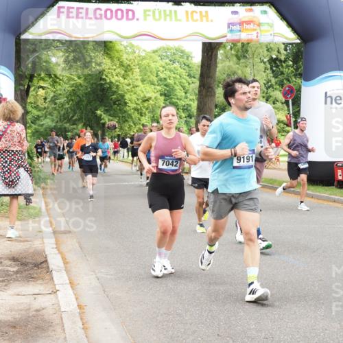 29.06.2025 - hella hamburg halbmarathon MichiJ http://msf.ph/oto/8248756 29.06.2025 10:51:32 Zwischen KM18-KM19 1863, 2298, 2782, 5396, 6585, 6907, 6908, 7042, 9191, 9526, 14176, 14465, 15915, 18440, 18707, 19162 meine-sportfotos.de