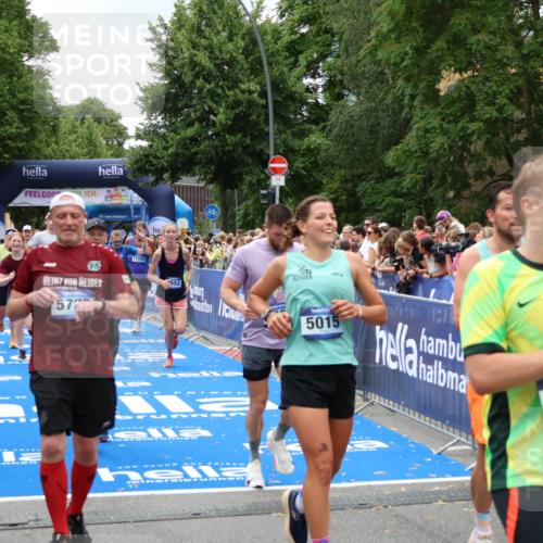 29.06.2025 - hella hamburg halbmarathon Zöllner http://msf.ph/oto/8248814 29.06.2025 10:57:40 Ziel 1239, 2236, 2606, 2652, 4502, 5015, 5134, 5457, 5458, 5728, 12774, 13523, 14571, 14951, 15217, 15220, 17769, 17814, 18388 meine-sportfotos.de
