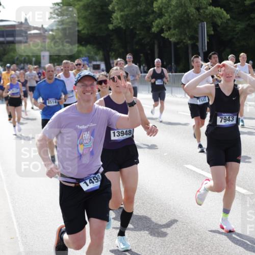 29.06.2025 - hella hamburg halbmarathon Jannik Wohlers http://msf.ph/oto/8249042 29.06.2025 09:55:52 Lombardsbrücke 1061, 1452, 1499, 1502, 1592, 2083, 2504, 3060, 4077, 5482, 5600, 5607, 6115, 6168, 6511, 6512, 7178, 7332, 7583, 7943, 8335, 8514, 8968, 8989, 8996, 9246, 9537, 9994, 10596, 11124, 11467, 12523, 12779, 12870, 12875, 13007, 13159, 13463, 13812, 13875, 13948, 14928, 15090, 15157, 15384, 15714, 15829, 15868, 15899, 16149, 16369, 16477, 16623, 16877, 16891, 16986, 17127, 17131, 17282, 17962, 18021 meine-sportfotos.de