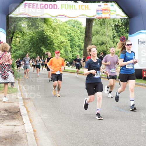 29.06.2025 - hella hamburg halbmarathon MichiJ http://msf.ph/oto/8249069 29.06.2025 10:51:35 Zwischen KM18-KM19 1863, 3039, 3182, 3248, 5396, 6100, 7042, 9191, 9526, 13542, 14465, 15137, 17763, 18395, 18440 meine-sportfotos.de
