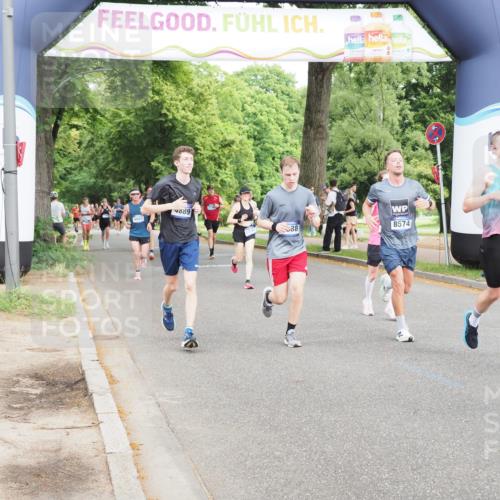 29.06.2025 - hella hamburg halbmarathon MichiJ http://msf.ph/oto/8249097 29.06.2025 10:28:43 Zwischen KM18-KM19 1358, 2573, 2714, 4888, 5752, 6649, 7495, 8346, 8370, 8574, 11284, 11714, 15015, 17245, 18013, 18614 meine-sportfotos.de