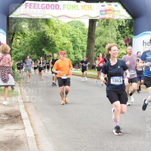 29.06.2025 - hella hamburg halbmarathon MichiJ http://msf.ph/oto/8249133 29.06.2025 10:51:36 Zwischen KM18-KM19 1863, 3039, 3182, 3248, 5396, 6100, 7042, 9191, 13542, 14465, 15137, 17763, 18395, 18440, 18768 meine-sportfotos.de