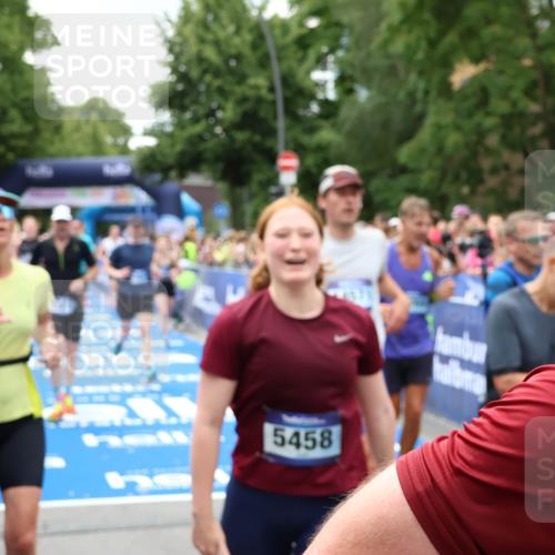 29.06.2025 - hella hamburg halbmarathon Zöllner http://msf.ph/oto/8249158 29.06.2025 10:57:44 Ziel 1239, 1715, 1719, 2606, 7833, 10133, 12774, 13523, 14571, 14951, 15217, 15220, 16418, 17201, 17455, 17769, 17814, 18388, 18508, 18985 meine-sportfotos.de