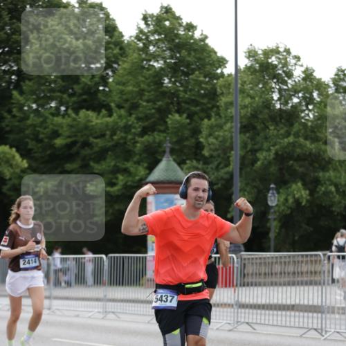 29.06.2025 - hella hamburg halbmarathon Jannik Wohlers http://msf.ph/oto/8249194 29.06.2025 10:30:49 Lombardsbrücke 1292, 1773, 1979, 2097, 2414, 2914, 4561, 4817, 5437, 5943, 6057, 6195, 6787, 7351, 7604, 8050, 8072, 8073, 8757, 10111, 11988, 12627, 14349, 15589, 15725, 16457, 17224, 17463, 17509, 17587, 18390, 19226 meine-sportfotos.de