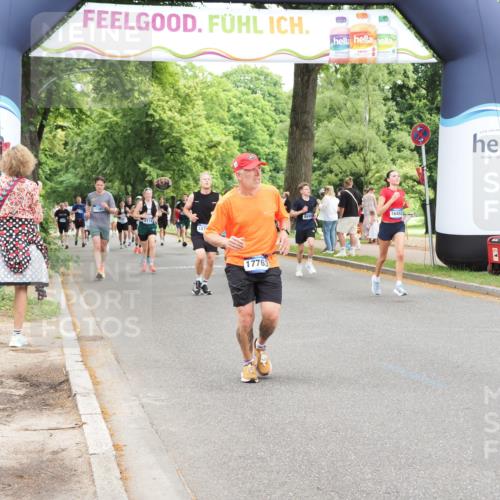 29.06.2025 - hella hamburg halbmarathon MichiJ http://msf.ph/oto/8249212 29.06.2025 10:51:36 Zwischen KM18-KM19 1863, 3039, 3182, 3248, 5396, 6100, 7042, 9191, 13542, 14465, 15137, 17763, 18395, 18440, 18768 meine-sportfotos.de