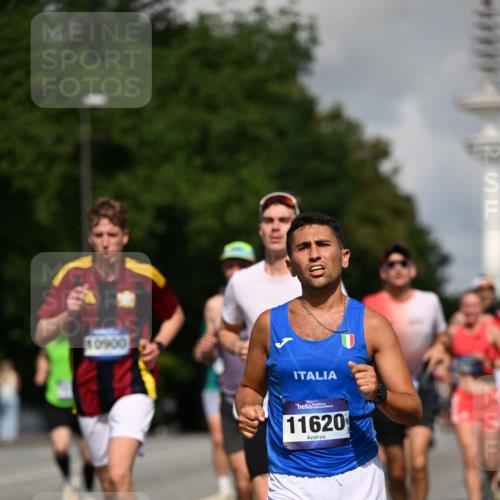 29.06.2025 - hella hamburg halbmarathon Dr. Thomas Lammeyer http://msf.ph/oto/8249393 29.06.2025 09:51:35 Kennedybrücke 1164, 1385, 1644, 1743, 2714, 2767, 3959, 4860, 5091, 5315, 6684, 6990, 7884, 8362, 9178, 9944, 10384, 10404, 10793, 10900, 11202, 11227 meine-sportfotos.de