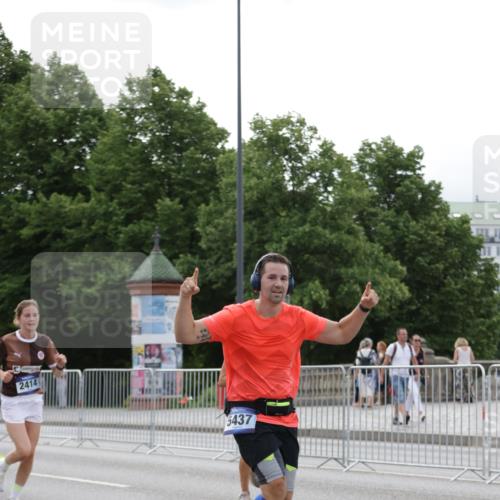 29.06.2025 - hella hamburg halbmarathon Jannik Wohlers http://msf.ph/oto/8249423 29.06.2025 10:30:49 Lombardsbrücke 1292, 1773, 1979, 2097, 2414, 2914, 4561, 4817, 5437, 5943, 6057, 6195, 6787, 7351, 7604, 8050, 8072, 8073, 8757, 10111, 11988, 12627, 14349, 15589, 15725, 16457, 17224, 17463, 17509, 17587, 18390, 19226 meine-sportfotos.de
