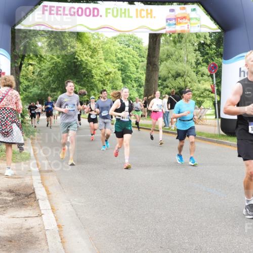 29.06.2025 - hella hamburg halbmarathon MichiJ http://msf.ph/oto/8249536 29.06.2025 10:51:39 Zwischen KM18-KM19 1863, 3039, 3182, 3248, 6100, 6174, 8890, 9191, 13542, 14465, 15137, 16455, 17387, 17763, 18395, 18768 meine-sportfotos.de
