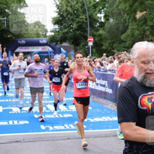 29.06.2025 - hella hamburg halbmarathon Zöllner http://msf.ph/oto/8249649 29.06.2025 10:57:52 Ziel 1972, 2034, 2806, 2883, 5391, 7269, 7833, 9820, 10599, 10703, 12440, 12523, 13376, 14737, 16418, 16517, 17201, 17543, 18492, 18508, 18727 meine-sportfotos.de