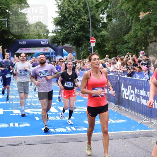 29.06.2025 - hella hamburg halbmarathon Zöllner http://msf.ph/oto/8249695 29.06.2025 10:57:52 Ziel 1972, 2034, 2806, 2883, 5391, 7269, 7833, 9820, 10599, 10703, 12440, 12523, 13376, 14737, 16418, 16517, 17201, 17543, 18492, 18508, 18727 meine-sportfotos.de
