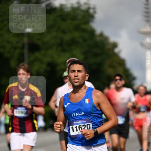29.06.2025 - hella hamburg halbmarathon Dr. Thomas Lammeyer http://msf.ph/oto/8249757 29.06.2025 09:51:35 Kennedybrücke 1164, 1385, 1644, 1743, 2714, 2767, 3959, 4860, 5091, 5315, 6684, 6990, 7884, 8362, 9178, 9944, 10384, 10404, 10793, 10900, 11202, 11227 meine-sportfotos.de