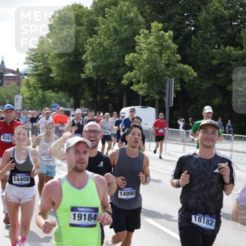 29.06.2025 - hella hamburg halbmarathon Jannik Wohlers http://msf.ph/oto/8249876 29.06.2025 09:56:13 Lombardsbrücke 1460, 1496, 1628, 1833, 1877, 2013, 2058, 2082, 2208, 2378, 2771, 2953, 2996, 3256, 3296, 3310, 3652, 4065, 4377, 4404, 4635, 4711, 4833, 5839, 5978, 6286, 6511, 6512, 6561, 6562, 7383, 7475, 8261, 8361, 8587, 8618, 8921, 9597, 9638, 9695, 9752, 9793, 9820, 10371, 10508, 10891, 11018, 11124, 11231, 11455, 11459, 11809, 11961, 12490, 12545, 12584, 12858, 13211, 13394, 13688, 14198, 14286, 14408, 14526, 14990, 14994, 15149, 15427, 15818, 16375 meine-sportfotos.de