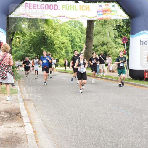 29.06.2025 - hella hamburg halbmarathon MichiJ http://msf.ph/oto/8249968 29.06.2025 10:51:44 Zwischen KM18-KM19 1842, 6174, 8890, 9816, 13533, 14822, 15797, 16067, 16455, 16605, 17387, 18768 meine-sportfotos.de