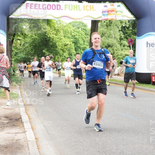 29.06.2025 - hella hamburg halbmarathon MichiJ http://msf.ph/oto/8250206 29.06.2025 10:51:47 Zwischen KM18-KM19 1842, 6714, 9816, 11324, 13221, 13533, 14822, 15797, 15963, 16067, 16605, 17784, 18577 meine-sportfotos.de