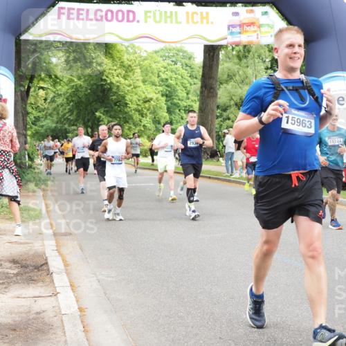 29.06.2025 - hella hamburg halbmarathon MichiJ http://msf.ph/oto/8250228 29.06.2025 10:51:48 Zwischen KM18-KM19 1842, 2936, 6714, 9816, 11324, 13221, 13533, 14822, 15797, 15963, 16067, 16605, 17784, 18575, 18577 meine-sportfotos.de