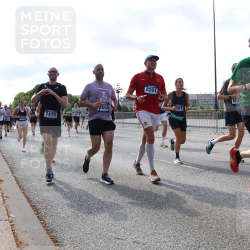 29.06.2025 - hella hamburg halbmarathon Lena Gebhardt http://msf.ph/oto/8250289 29.06.2025 09:56:40 Lombardsbrücke 1452, 1460, 1496, 1499, 1592, 1628, 1833, 1877, 2013, 2058, 2074, 2082, 2111, 2208, 2340, 2378, 2396, 2771, 2878, 2953, 2996, 3256, 3296, 3310, 3652, 4065, 4077, 4377, 4404, 4635, 4711, 4833, 4897, 5169, 5194, 5482, 5600, 5607, 5839, 5978, 6033, 6168, 6286, 6377, 6511, 6512, 6561, 6562, 6631, 7176, 7178, 7383, 7475, 7583, 7943, 8261, 8361, 8514, 8572, 8587, 8618, 8661, 8710, 8863, 8921, 8968, 8996, 9082, 9246, 9497, 9537, 9597, 9638, 10596 meine-sportfotos.de