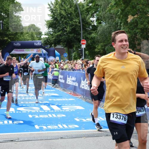 29.06.2025 - hella hamburg halbmarathon Zöllner http://msf.ph/oto/8250388 29.06.2025 10:58:02 Ziel 1200, 2025, 3093, 3141, 3575, 4579, 6531, 7138, 7159, 7189, 8089, 10036, 11394, 11832, 12378, 12773, 13465, 14881, 15090, 15349, 15527, 18762 meine-sportfotos.de