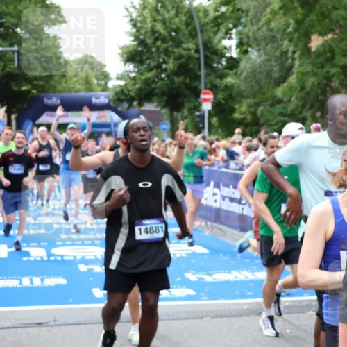29.06.2025 - hella hamburg halbmarathon Zöllner http://msf.ph/oto/8250674 29.06.2025 10:58:05 Ziel 1200, 1611, 2025, 3093, 3141, 4319, 4579, 6531, 6892, 7189, 8089, 10036, 10408, 11832, 12378, 12773, 13465, 13666, 15090, 15527, 18762 meine-sportfotos.de
