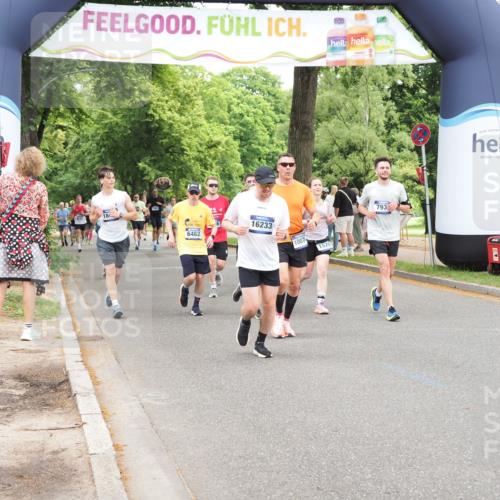 29.06.2025 - hella hamburg halbmarathon MichiJ http://msf.ph/oto/8250734 29.06.2025 10:51:55 Zwischen KM18-KM19 1526, 2936, 4146, 5742, 0000, 6462, 7935, 10074, 11429, 14306, 16233, 16237, 16989, 17784, 18575, 18577 meine-sportfotos.de