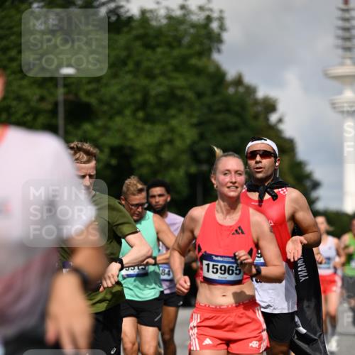 29.06.2025 - hella hamburg halbmarathon Dr. Thomas Lammeyer http://msf.ph/oto/8250776 29.06.2025 09:51:38 Kennedybrücke 1164, 1385, 1644, 1743, 2714, 2767, 3959, 4860, 5091, 5315, 6684, 6990, 7884, 8362, 9178, 9944, 10404, 10793, 10900, 11202, 11227 meine-sportfotos.de