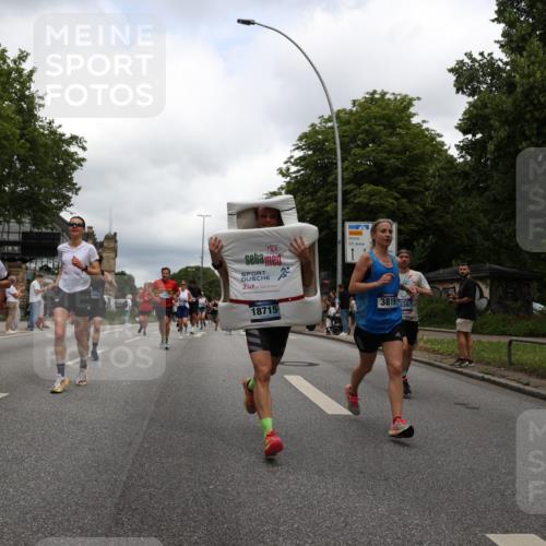 29.06.2025 - hella hamburg halbmarathon Yannick Fuchs http://msf.ph/oto/8250811 29.06.2025 10:47:56 20KM 1267, 1422, 1442, 1502, 1549, 1870, 2058, 2070, 2354, 2432, 2518, 2630, 3096, 3103, 3819, 4299, 5020, 5259, 6260, 6294, 6374, 6511, 6512, 7274, 7395, 7478, 7973, 8285, 8335, 8394, 9032, 9380, 9791, 9922, 10040, 11009, 11068, 11430, 11789, 11844, 12321, 12607, 12632, 13033, 13397, 13794, 13803, 13912, 14026, 14239, 14702, 15146, 15441, 15838, 15856, 15946, 16780, 17348, 17482, 18143, 18308, 18418, 18450, 18514, 18612, 19067 meine-sportfotos.de
