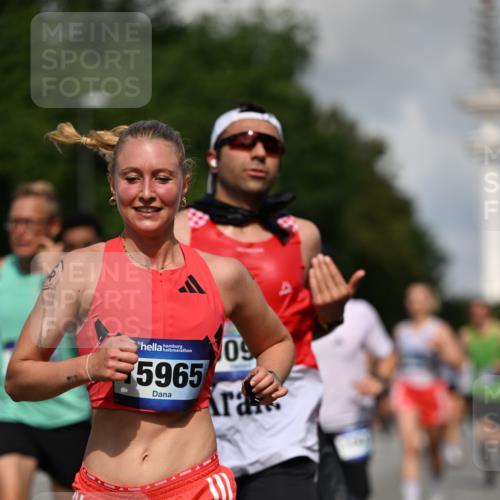 29.06.2025 - hella hamburg halbmarathon Dr. Thomas Lammeyer http://msf.ph/oto/8250998 29.06.2025 09:51:39 Kennedybrücke 1164, 1385, 1644, 1743, 2714, 2767, 3959, 4860, 5091, 5315, 6684, 6990, 7884, 9178, 9944, 10404, 10793, 10900, 11202, 11227 meine-sportfotos.de