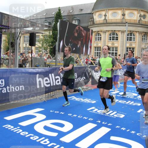 29.06.2025 - hella hamburg halbmarathon Michael Strokosch http://msf.ph/oto/8251183 29.06.2025 10:50:00 Ziel 2540, 3692, 3852, 7100, 7657, 8454, 8455, 9213, 9491, 9597, 12271, 12527, 12733, 13225, 13758, 16716, 16732, 16887, 19109, 19112 meine-sportfotos.de