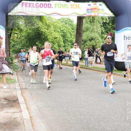 29.06.2025 - hella hamburg halbmarathon MichiJ http://msf.ph/oto/8251311 29.06.2025 10:52:02 Zwischen KM18-KM19 1526, 4146, 4613, 7271, 7935, 9254, 11614, 13210, 13901, 14306, 15009, 15377, 16237, 17550, 18196, 18426 meine-sportfotos.de