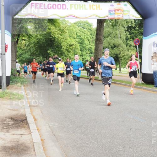 29.06.2025 - hella hamburg halbmarathon MichiJ http://msf.ph/oto/8251381 29.06.2025 10:28:55 Zwischen KM18-KM19 1882, 2324, 2826, 5375, 5508, 5745, 8629, 11765, 12046, 12540, 12704, 13158, 15828, 17620, 17973 meine-sportfotos.de