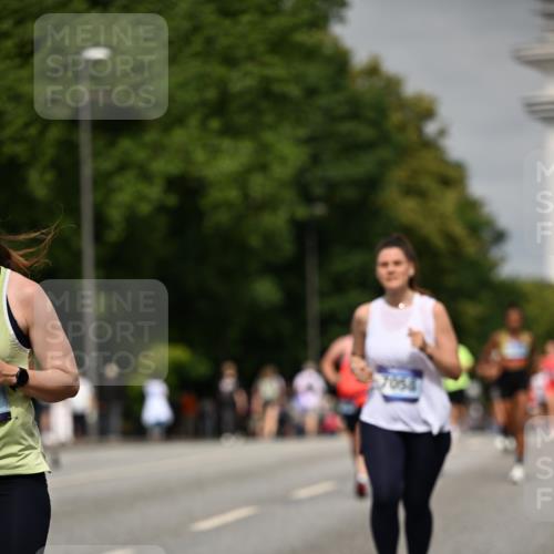 29.06.2025 - hella hamburg halbmarathon Dr. Thomas Lammeyer http://msf.ph/oto/8251386 29.06.2025 10:14:23 Kennedybrücke 1052, 1186, 1456, 1483, 1513, 4389, 7058, 7250, 7685, 8685, 9150, 9681, 9829, 9988 meine-sportfotos.de