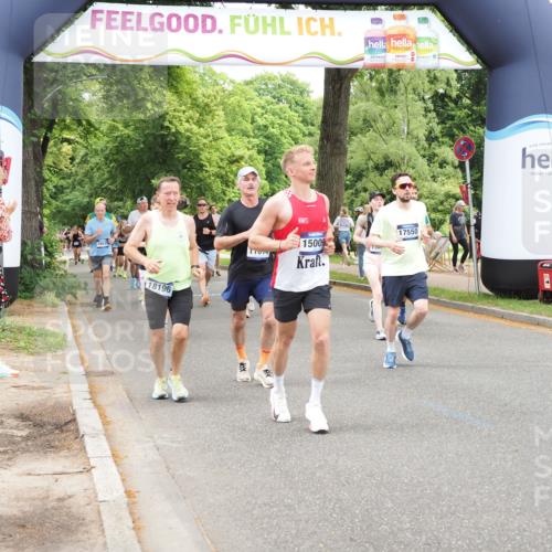 29.06.2025 - hella hamburg halbmarathon MichiJ http://msf.ph/oto/8251413 29.06.2025 10:52:03 Zwischen KM18-KM19 4146, 4613, 7271, 7474, 9254, 11614, 13210, 13901, 14306, 15009, 15377, 16237, 17550, 18196, 18426 meine-sportfotos.de
