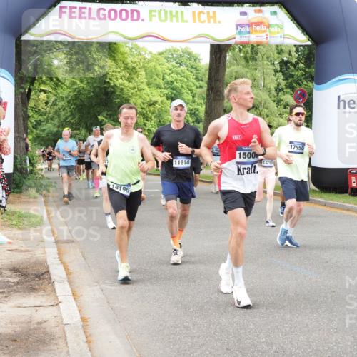 29.06.2025 - hella hamburg halbmarathon MichiJ http://msf.ph/oto/8251475 29.06.2025 10:52:03 Zwischen KM18-KM19 4146, 4613, 7271, 7474, 9254, 11614, 13210, 13901, 14306, 15009, 15377, 16237, 17550, 18196, 18426 meine-sportfotos.de