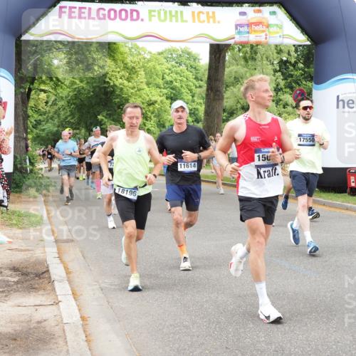29.06.2025 - hella hamburg halbmarathon MichiJ http://msf.ph/oto/8251488 29.06.2025 10:52:03 Zwischen KM18-KM19 4146, 4613, 7271, 7474, 9254, 11614, 13210, 13901, 14306, 15009, 15377, 16237, 17550, 18196, 18426 meine-sportfotos.de