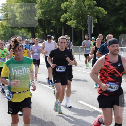 29.06.2025 - hella hamburg halbmarathon Jannik Wohlers http://msf.ph/oto/8251584 29.06.2025 09:56:29 Lombardsbrücke 1460, 1496, 1783, 1833, 2013, 2074, 2111, 2208, 2340, 2378, 2396, 2878, 3310, 3575, 3652, 3791, 4377, 4635, 4770, 4897, 5008, 5169, 5194, 5839, 6033, 6377, 6631, 7176, 8112, 8572, 8587, 8618, 8661, 8710, 8813, 8863, 8921, 9082, 9497, 9638, 9876, 9985, 10189, 10371, 10859, 10896, 11184, 12311, 12482, 12585, 12590, 12651, 12690, 12733, 12858, 13245, 13282, 13609, 13962, 14033, 14526, 14562, 14588, 14834, 15149, 15818 meine-sportfotos.de