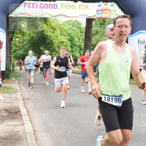 29.06.2025 - hella hamburg halbmarathon MichiJ http://msf.ph/oto/8251611 29.06.2025 10:52:04 Zwischen KM18-KM19 1885, 4613, 7271, 7474, 9254, 11614, 13210, 13901, 15009, 15377, 17550, 18196, 18426, 19165, 19176 meine-sportfotos.de