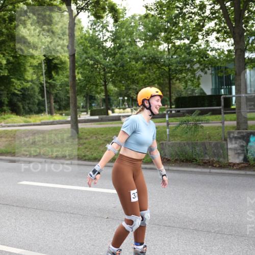 29.06.2025 - hella hamburg halbmarathon Yannick Fuchs http://msf.ph/oto/8251796 29.06.2025 09:33:46 20KM 37, 13 meine-sportfotos.de
