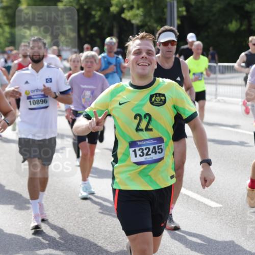 29.06.2025 - hella hamburg halbmarathon Jannik Wohlers http://msf.ph/oto/8251802 29.06.2025 09:56:32 Lombardsbrücke 1381, 1537, 1657, 1783, 1833, 2013, 2074, 2111, 2340, 2378, 2396, 2839, 2869, 2878, 3310, 3575, 3652, 3791, 4377, 4635, 4770, 4897, 5008, 5169, 5194, 5319, 5839, 6033, 6377, 6631, 7176, 8112, 8313, 8572, 8587, 8618, 8661, 8710, 8813, 8863, 8921, 8930, 9082, 9497, 9876, 9985, 10040, 10133, 10189, 10371, 10859, 10896, 11184, 11975, 12311, 12482, 12585, 12590, 12651, 12690, 12733, 12858, 13245, 13282, 13609, 13865, 13962, 14033, 14482, 14526, 14562, 14588, 14834, 15818 meine-sportfotos.de