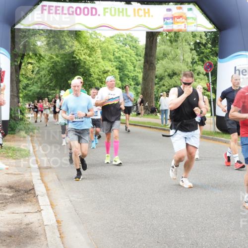 29.06.2025 - hella hamburg halbmarathon MichiJ http://msf.ph/oto/8251867 29.06.2025 10:52:06 Zwischen KM18-KM19 1885, 4613, 7271, 7474, 9254, 9339, 10756, 11614, 11784, 13210, 13901, 15009, 15377, 16344, 17550, 18196, 18525, 19165, 19176 meine-sportfotos.de