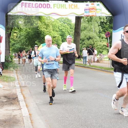 29.06.2025 - hella hamburg halbmarathon MichiJ http://msf.ph/oto/8251913 29.06.2025 10:52:07 Zwischen KM18-KM19 1885, 4613, 7271, 7474, 9254, 9339, 10756, 11614, 11784, 13210, 13901, 15009, 15377, 16344, 17550, 18128, 18196, 18525, 19165, 19176 meine-sportfotos.de