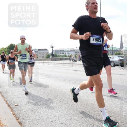 29.06.2025 - hella hamburg halbmarathon Lena Gebhardt http://msf.ph/oto/8251933 29.06.2025 10:10:30 Lombardsbrücke 1186, 1548, 1573, 3921, 4389, 5182, 5440, 5511, 5990, 5991, 7042, 7081, 7250, 7333, 7636, 7685, 8219, 8890, 9366, 9434, 9681, 9816, 10036, 10943, 11027, 11180, 11355, 11887, 11904, 11905, 12008, 12629, 13588, 13797, 13825, 13901, 14679, 14822, 15409, 16166, 16344, 16445, 16639, 16808, 16872, 17148, 17532, 17730, 18196, 18949, 19023 meine-sportfotos.de