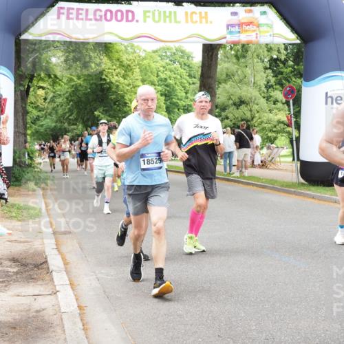 29.06.2025 - hella hamburg halbmarathon MichiJ http://msf.ph/oto/8251949 29.06.2025 10:52:07 Zwischen KM18-KM19 1885, 4613, 7271, 7474, 9254, 9339, 10756, 11614, 11784, 13210, 13901, 15009, 15377, 16344, 17550, 18128, 18196, 18525, 19165, 19176 meine-sportfotos.de