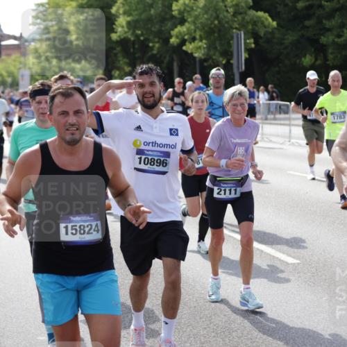 29.06.2025 - hella hamburg halbmarathon Jannik Wohlers http://msf.ph/oto/8251973 29.06.2025 09:56:33 Lombardsbrücke 1381, 1537, 1657, 1783, 1833, 2074, 2111, 2340, 2396, 2839, 2869, 2878, 3310, 3575, 3652, 3791, 4377, 4635, 4770, 4897, 5008, 5169, 5194, 5319, 5839, 6033, 6377, 6631, 7176, 8112, 8313, 8572, 8651, 8661, 8710, 8813, 8863, 8921, 8930, 9060, 9082, 9497, 9876, 9985, 10040, 10133, 10189, 10371, 10859, 10896, 11184, 11975, 12311, 12482, 12585, 12590, 12651, 12690, 12733, 12858, 13245, 13267, 13282, 13609, 13865, 13962, 14033, 14036, 14482, 14526, 14562, 14588, 14592, 14834 meine-sportfotos.de