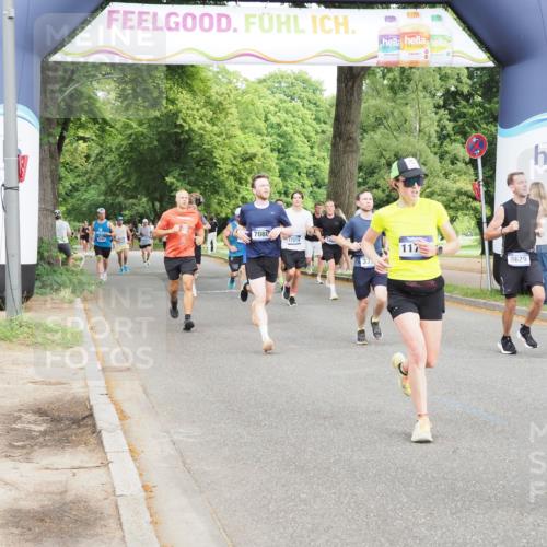 29.06.2025 - hella hamburg halbmarathon MichiJ http://msf.ph/oto/8251983 29.06.2025 10:28:57 Zwischen KM18-KM19 2324, 3332, 4843, 5375, 5508, 8465, 8629, 11731, 11765, 12046, 12540, 12704, 13158, 15828, 17214, 17973 meine-sportfotos.de