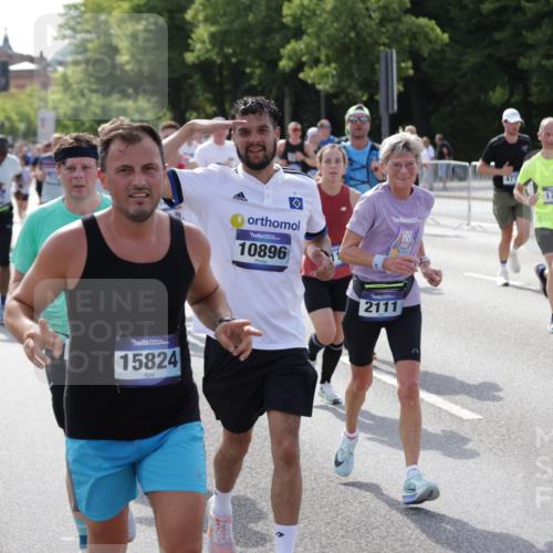 29.06.2025 - hella hamburg halbmarathon Jannik Wohlers http://msf.ph/oto/8251987 29.06.2025 09:56:33 Lombardsbrücke 1381, 1537, 1657, 1783, 1833, 2074, 2111, 2340, 2396, 2839, 2869, 2878, 3310, 3575, 3652, 3791, 4377, 4635, 4770, 4897, 5008, 5169, 5194, 5319, 5839, 6033, 6377, 6631, 7176, 8112, 8313, 8572, 8651, 8661, 8710, 8813, 8863, 8921, 8930, 9060, 9082, 9497, 9876, 9985, 10040, 10133, 10189, 10371, 10859, 10896, 11184, 11975, 12311, 12482, 12585, 12590, 12651, 12690, 12733, 12858, 13245, 13267, 13282, 13609, 13865, 13962, 14033, 14036, 14482, 14526, 14562, 14588, 14592, 14834 meine-sportfotos.de